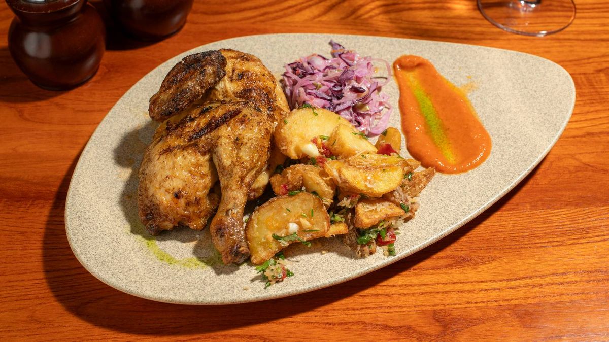 Cocosel de Munte cu Cartofi la Cuptor